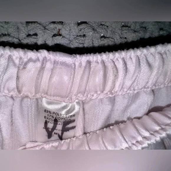 Oscar de la Renta Vintage Embossed Stripes 2 Piece Pajama Set Pink Size Medium - Picture 9 of 16